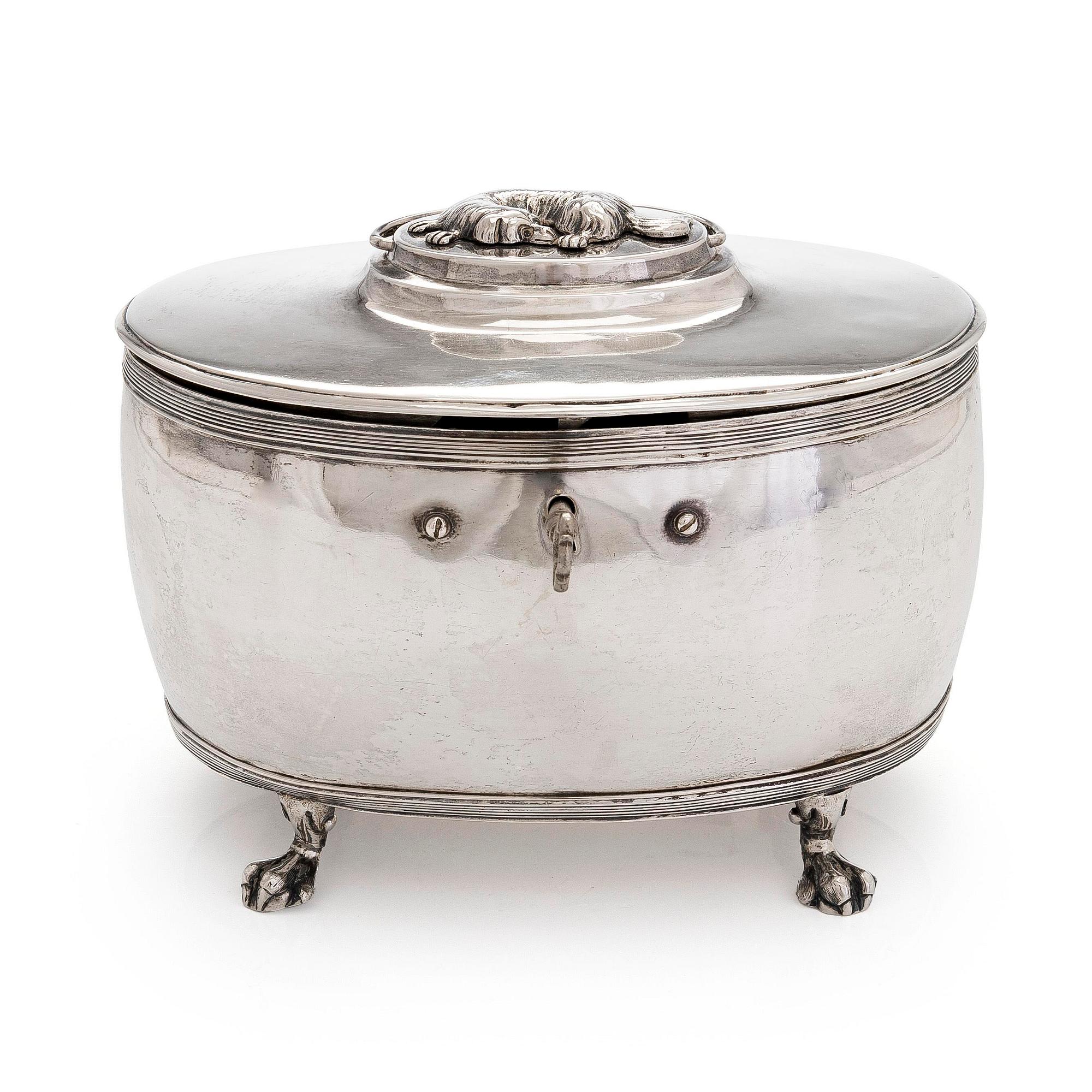 Gustaf Folcker, A silver sugar box, Stockholm 1818.