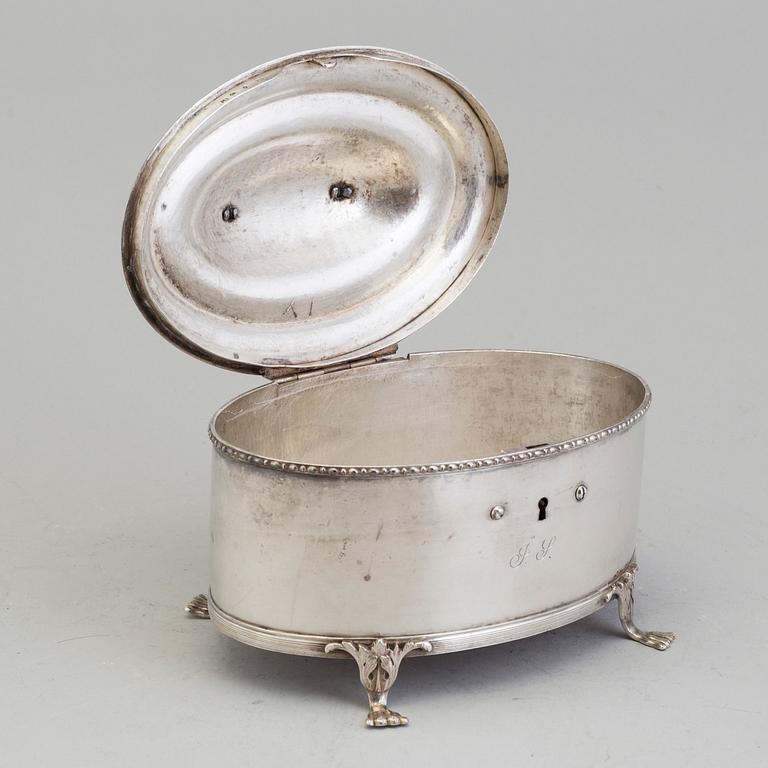A silver sugar box by ADOLF ZETHELIUS, Stockholm 1814.