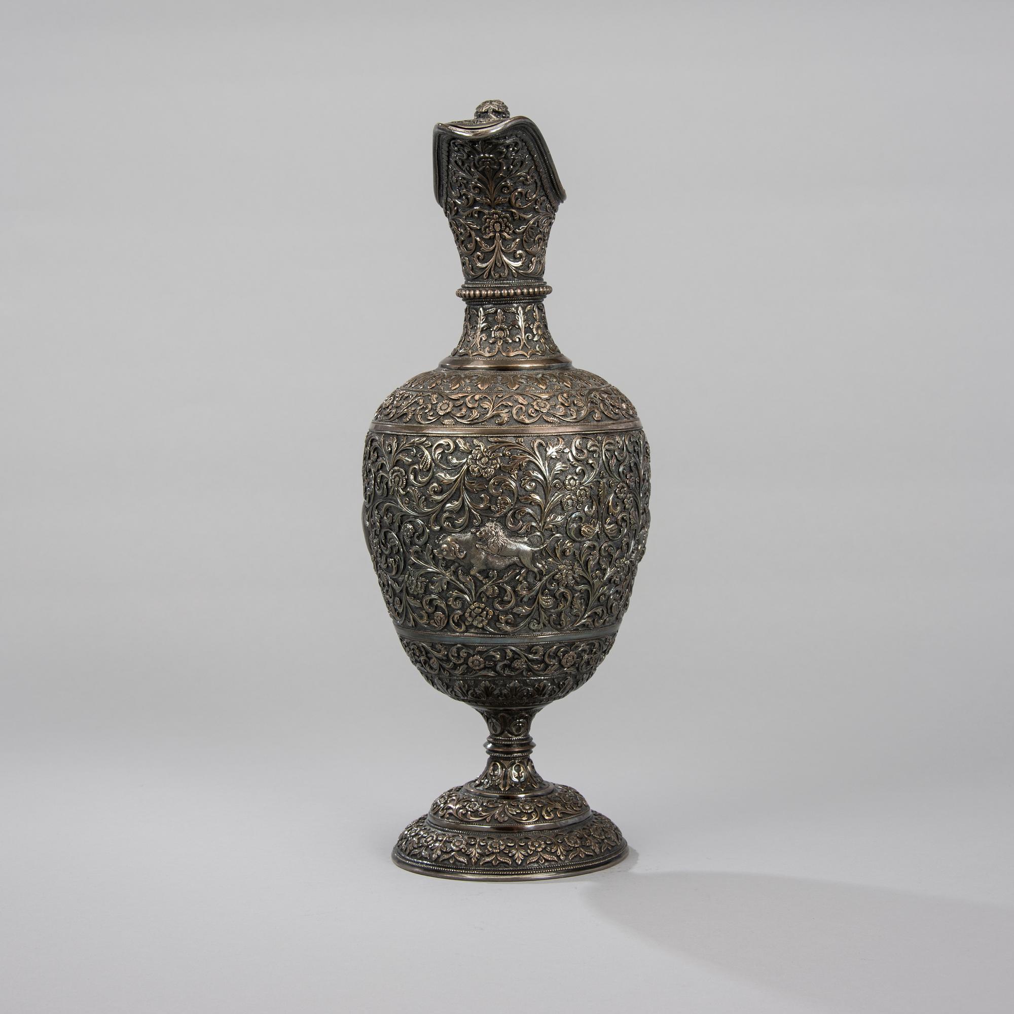 VIINIKANNU, sterlinghopeaa, Oomersi Mawji/ Bhuj, Kutch, Intia, noin. 1880-90. Paino 1094g.