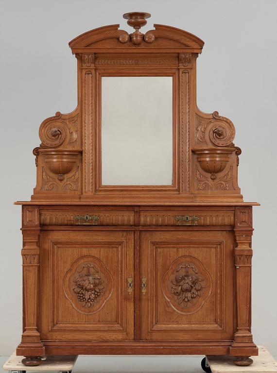 SPEGELSKÄNK, nyrenässans, 1800-talets slut.