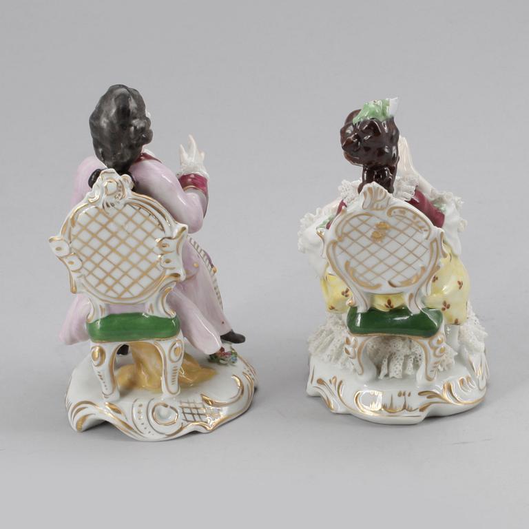 FIGURINER, 2 st, porslin, Neapel, Italien, 1800-tal.