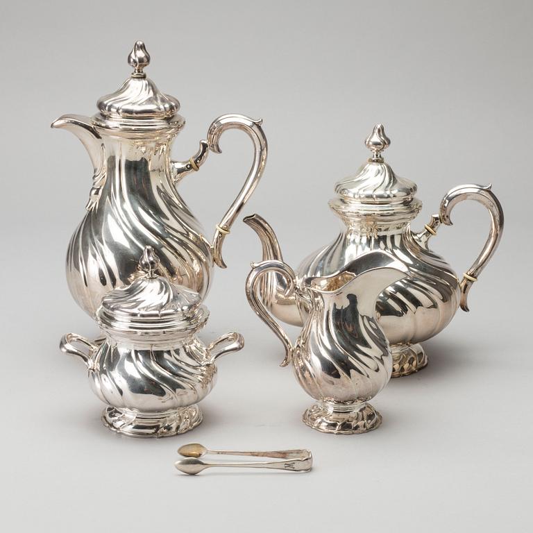 A 20th century 5 pcs silver tea and coffee service, weight ca 2420 gr.