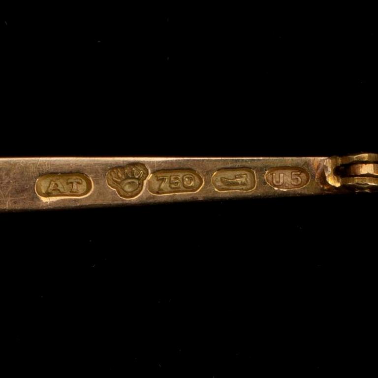 BROSCHER, 3 ST, guld 14k och 18k.
