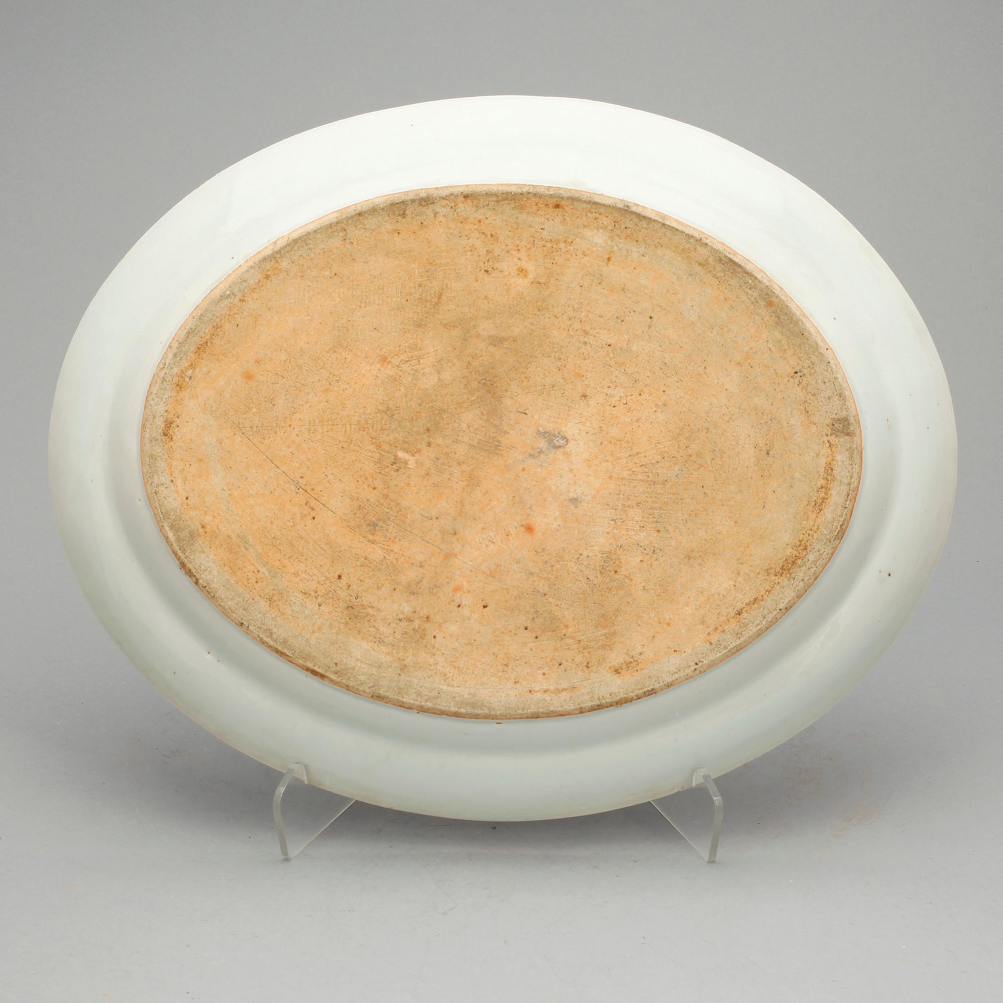 STEKFAT, porslin, Kina, Qing dynastin, 1800-tal.