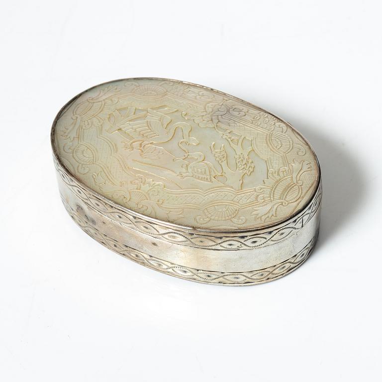 Lars Hessling, dosa, silver och pärlemor, Linköping (verksam 1775-1799 (1800)).