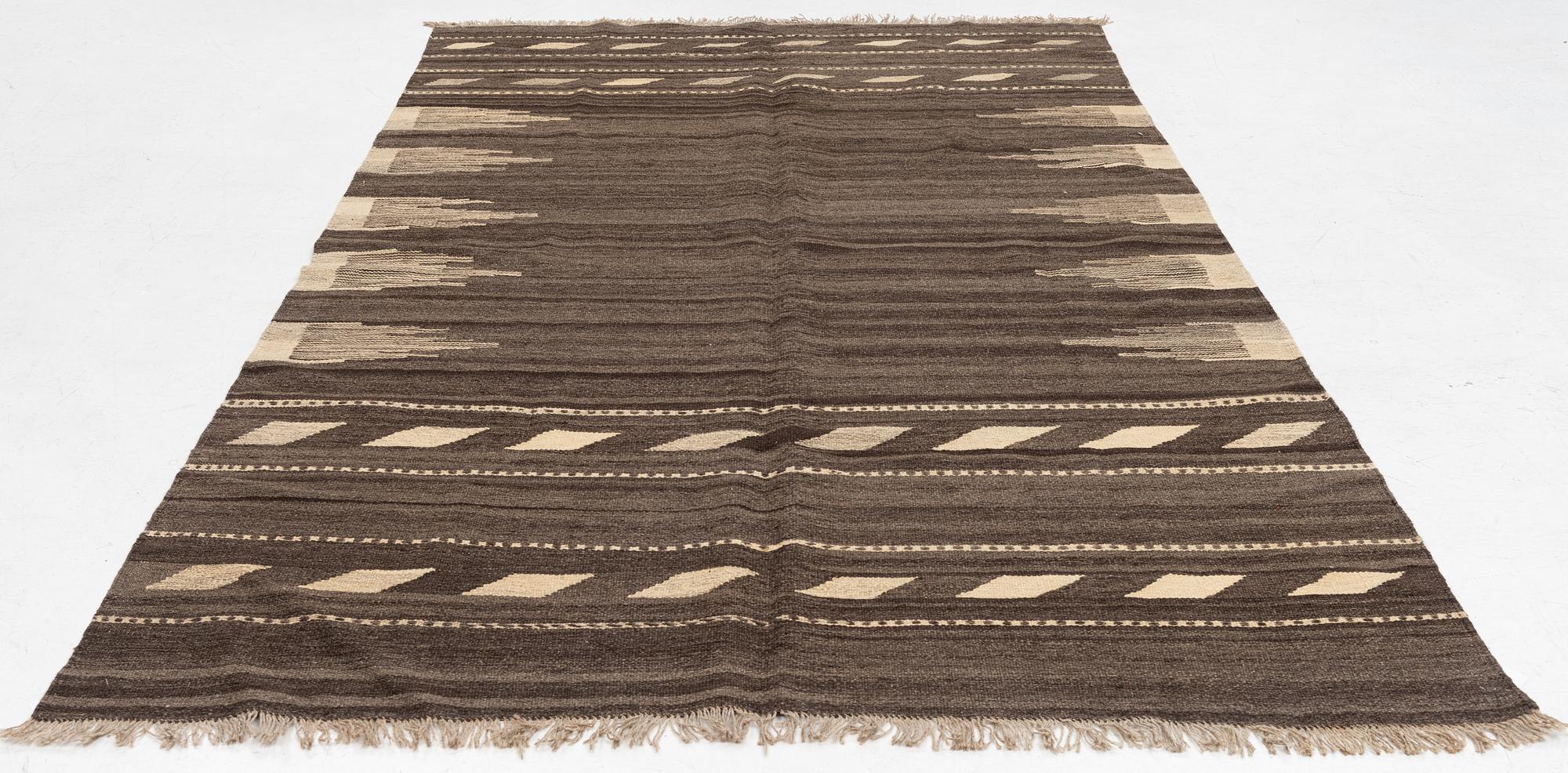 Matta, kelim, ca 292 x 198 cm.