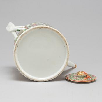 A 18th century Chines porcelain tea-pot.