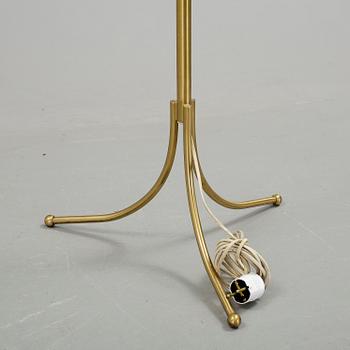 GOLVLAMPA, mässing, Svenskt Tenn modell 1842.