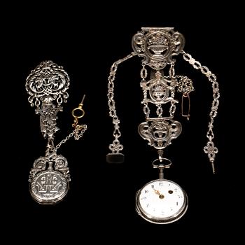 FICKUR med chatelaine, 2 st. Silver, utländska stämplar. Tot vikt ca 200 g.