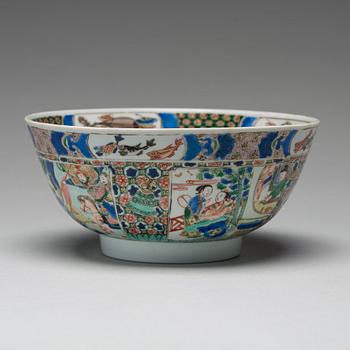 A famille verte bowl, Qing dynasty, Kangxi (1662-1722).