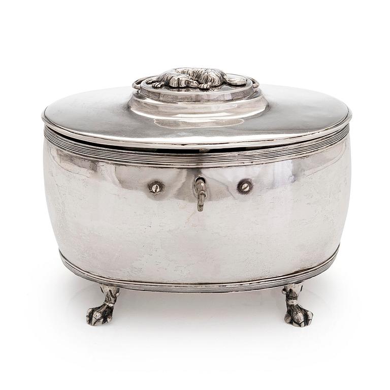 Gustaf Folcker, A silver sugar box, Stockholm 1818.