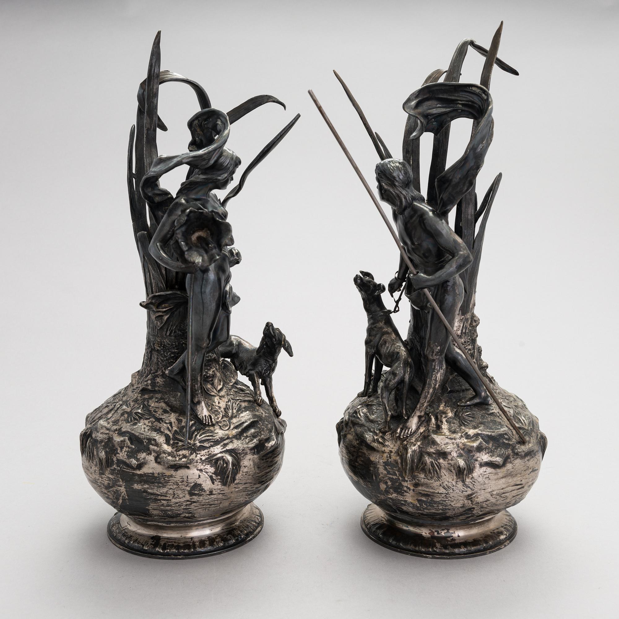 Vaser, 2 st, försilvrad metall, art nouveau, WMF, 1900-talets början.
