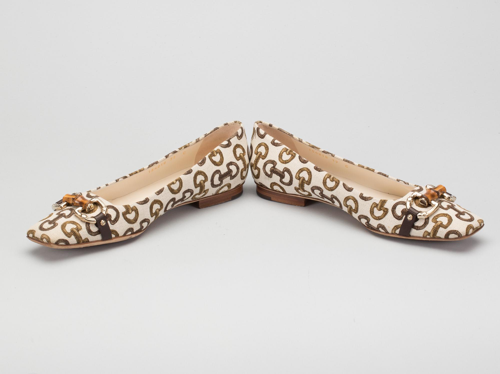 SKOR, Gucci.