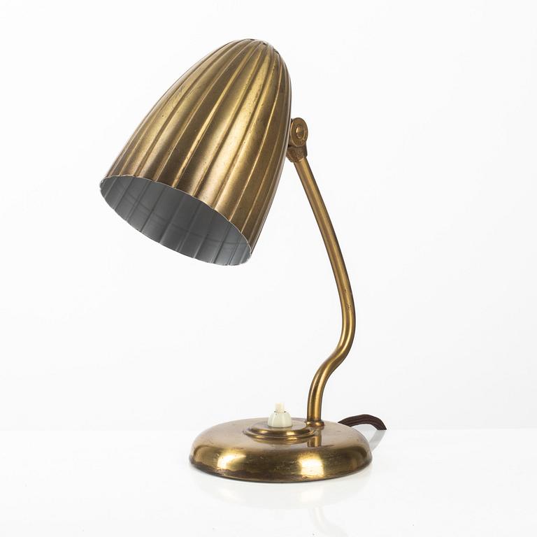 Harald Notini, bordslampa, modell "15470", Arvid Böhlmarks Lampfabrik, Stockholm 1940-tal.