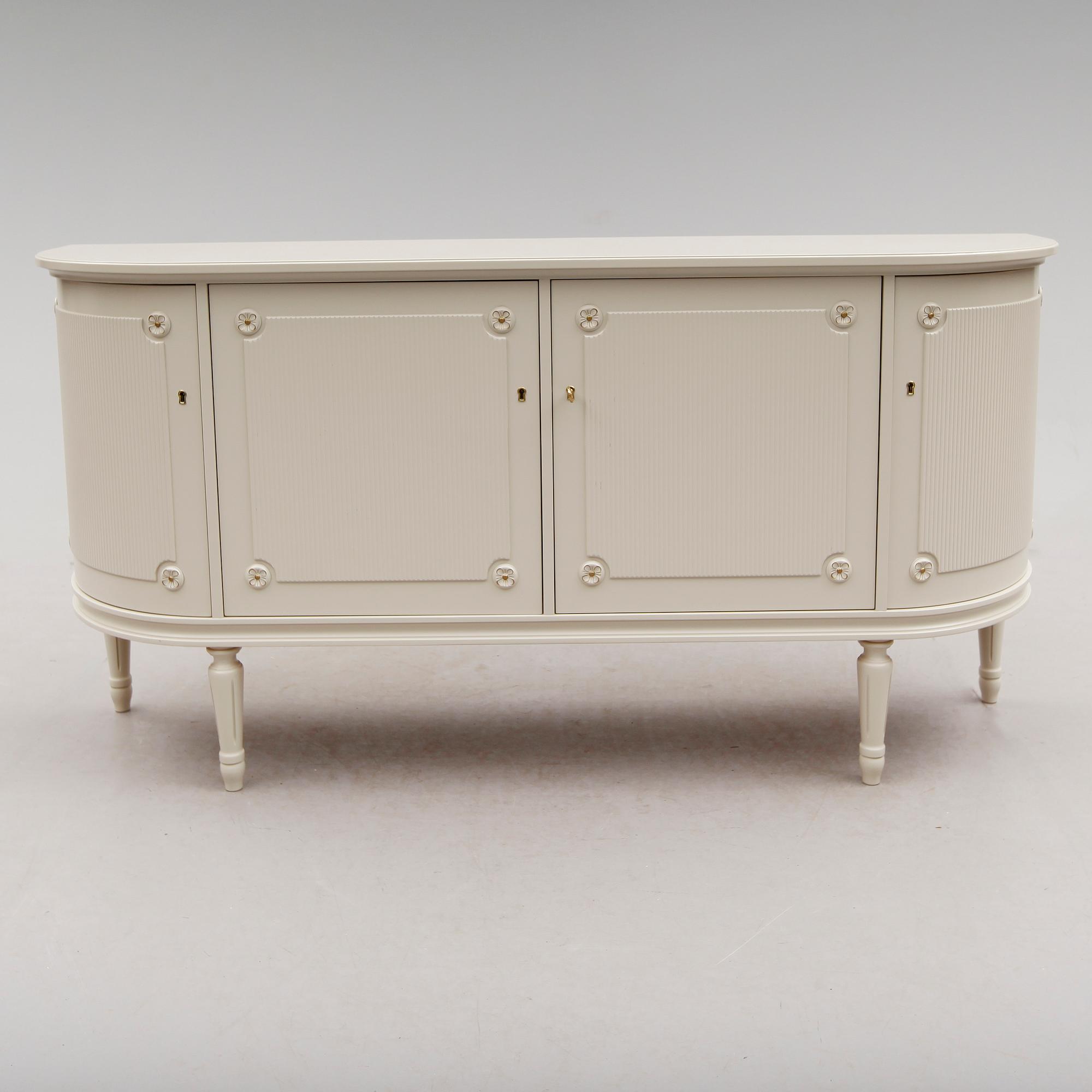 SIDEBOARD, gustaviansk stil, 1900-talets andra hälft.