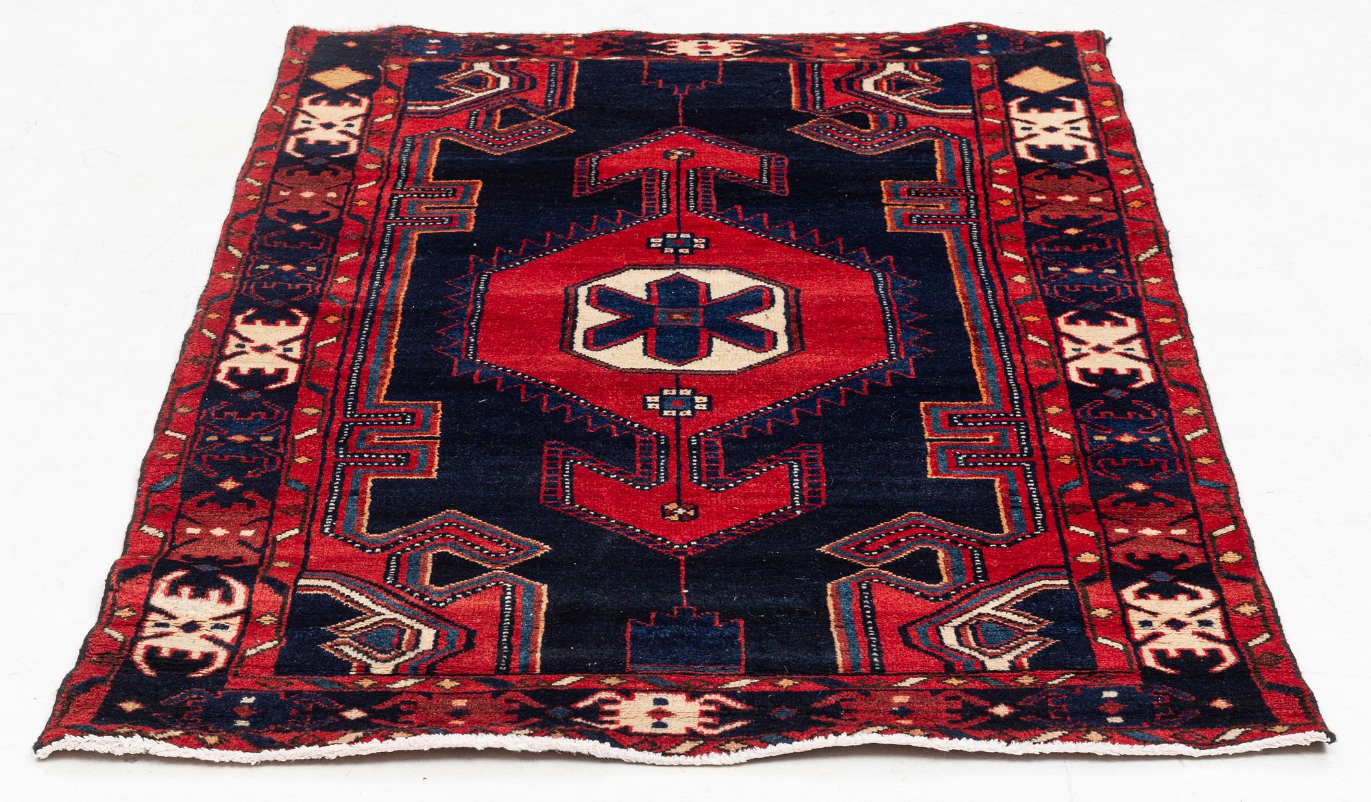 Matta, Old Hamadan, ca 158 x 103.