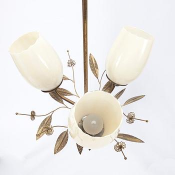 TAKLAMPA, sannolikt Itsu, 1900-talets mitt. Total höjd 67 cm.