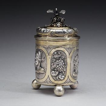 A German late 17th century parcel-gilt beaker and cover, marks of Jacob Pfaff, Nürnberg (1677-1708).