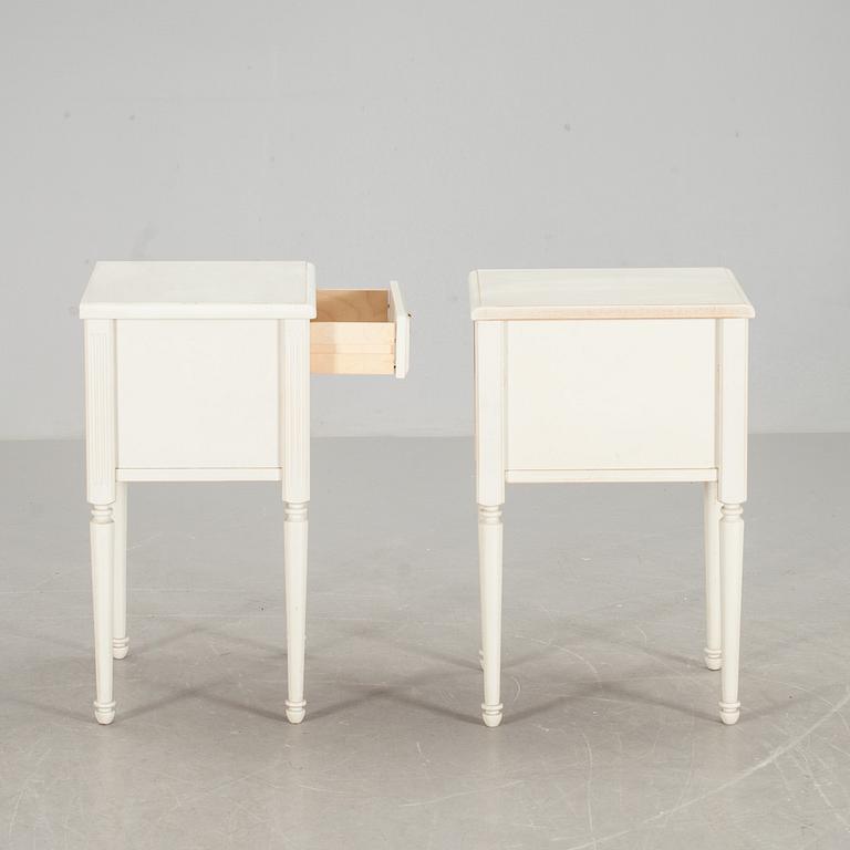 NATTDUKSBORD, ett par, gustaviansk stil, 1900-talets slut.