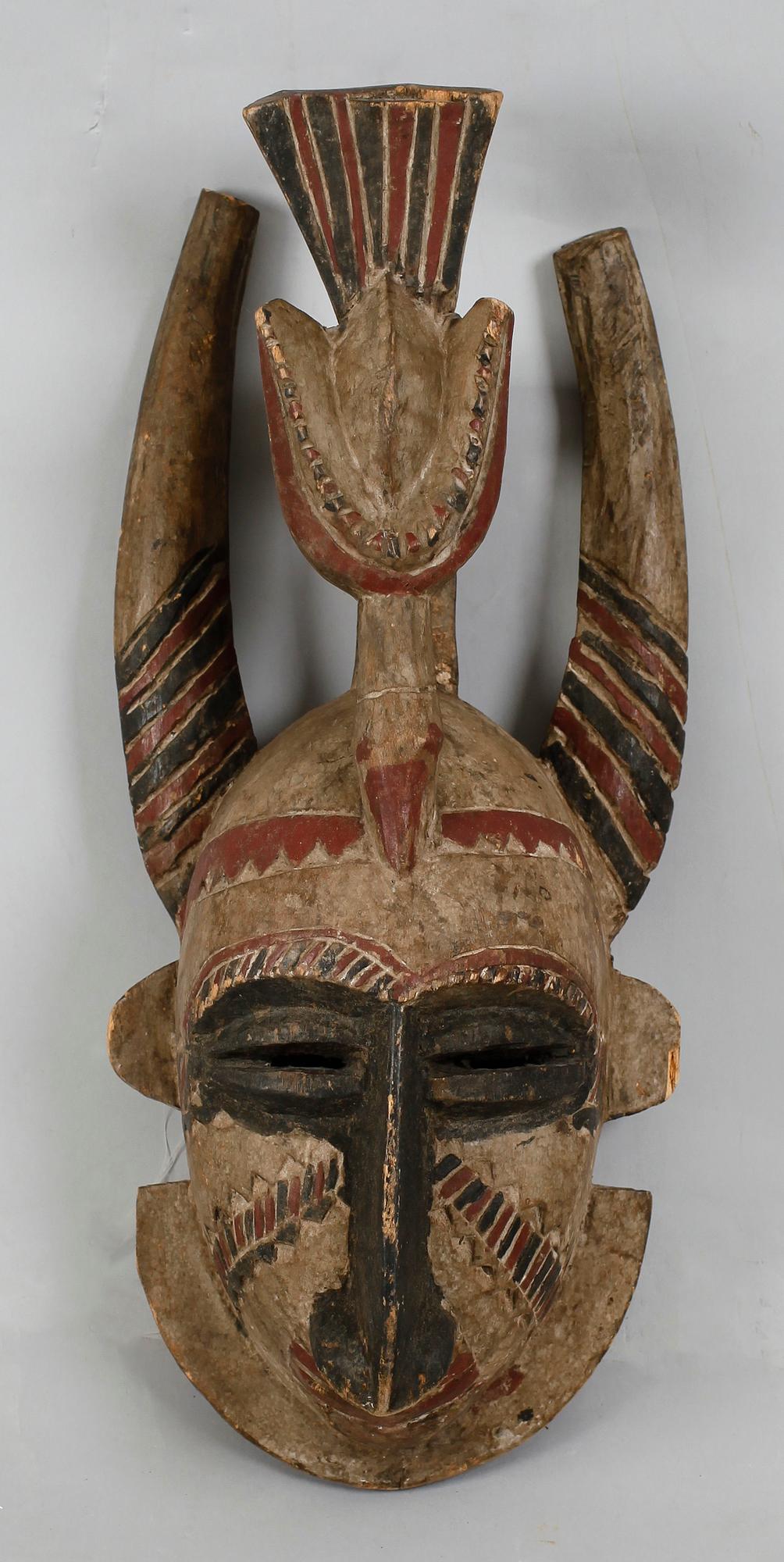 AFRIKANA, skuret och bemålat trä, sannolikt 1900-tal.