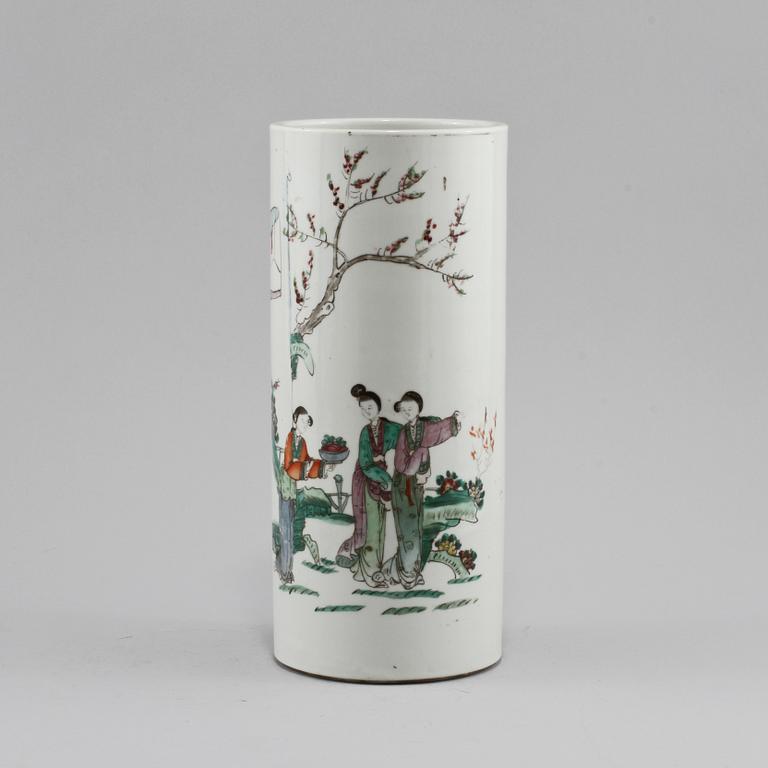 PENSELSTÄLL, porslin, Kina, 1900-tal.