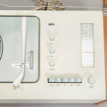 Dieter Rams, radiogrammofoni, "Phonosuper SK-5", Hans Gugelot & Dieter Rams, sekä kaiuttimet, "L1", Braun AG. Saksa, 1950-60-luku.