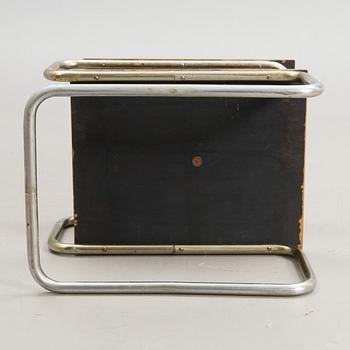 A 1930s table for Helsingin Uusi Rautasänkytehdas J. Merivaara.
