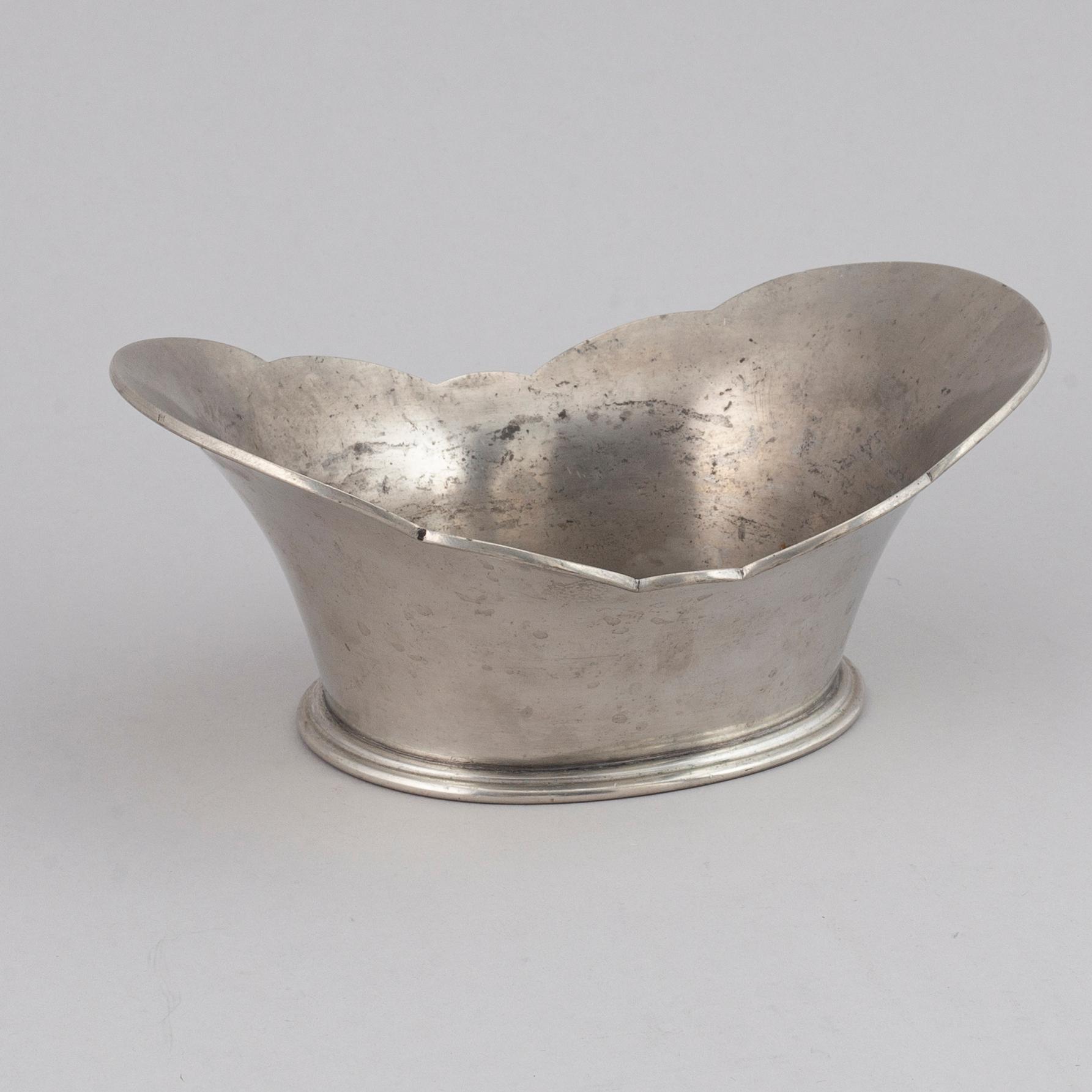 NILS FOUGSTEDT, jardinière, Firma Svenskt Tenn, Stockholm 1929.