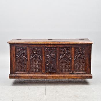 CASONNE, Italien, delvis 1600-tal.