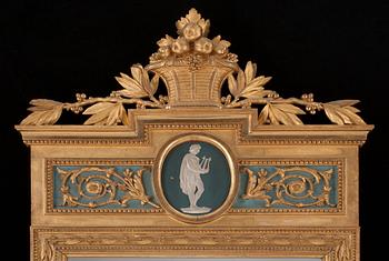 SPEGEL, av Pehr Ljung (1743-1819), bildhuggare i Stockholm. Sengustaviansk.