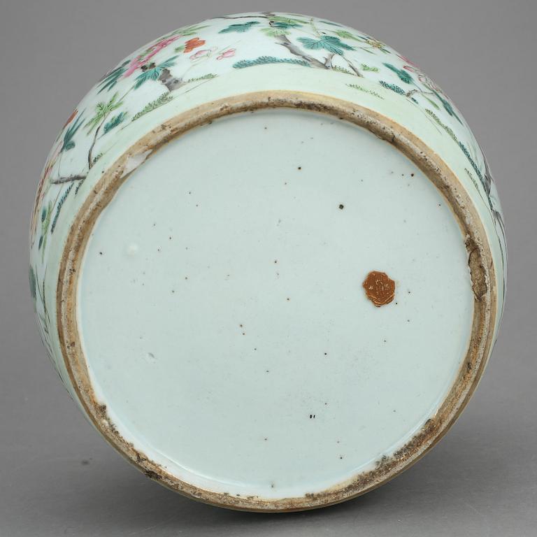 BOJAN, porslin, Kina, omkring 1900.