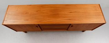 SIDEBOARD, "Arild", Nils Jonsson för Troeds, Bjärnum, 1900-talets andra hälft.