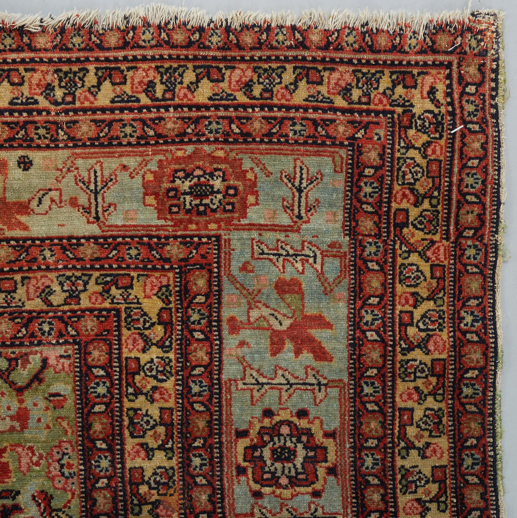 MATTO, an antique Senneh, ca 175,5 x 133,5 cm.