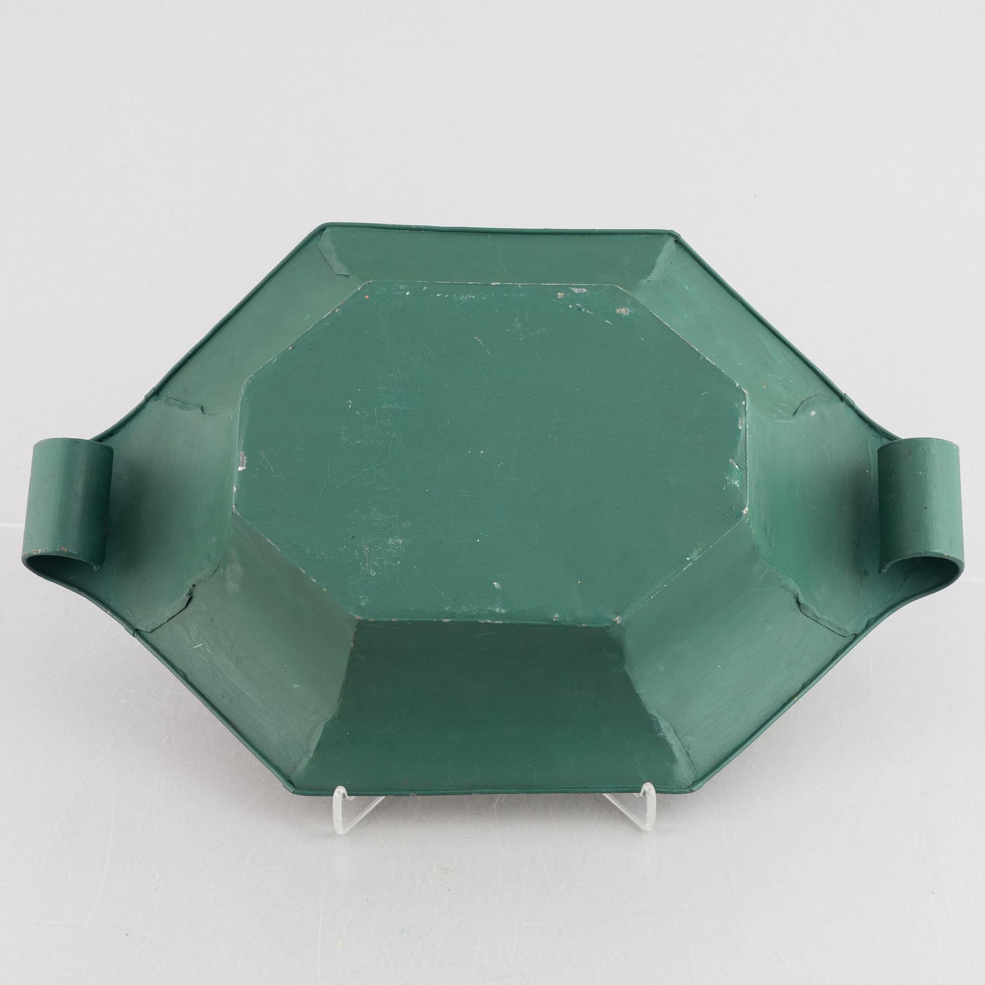 An Empire bread basket, early 19th Century.