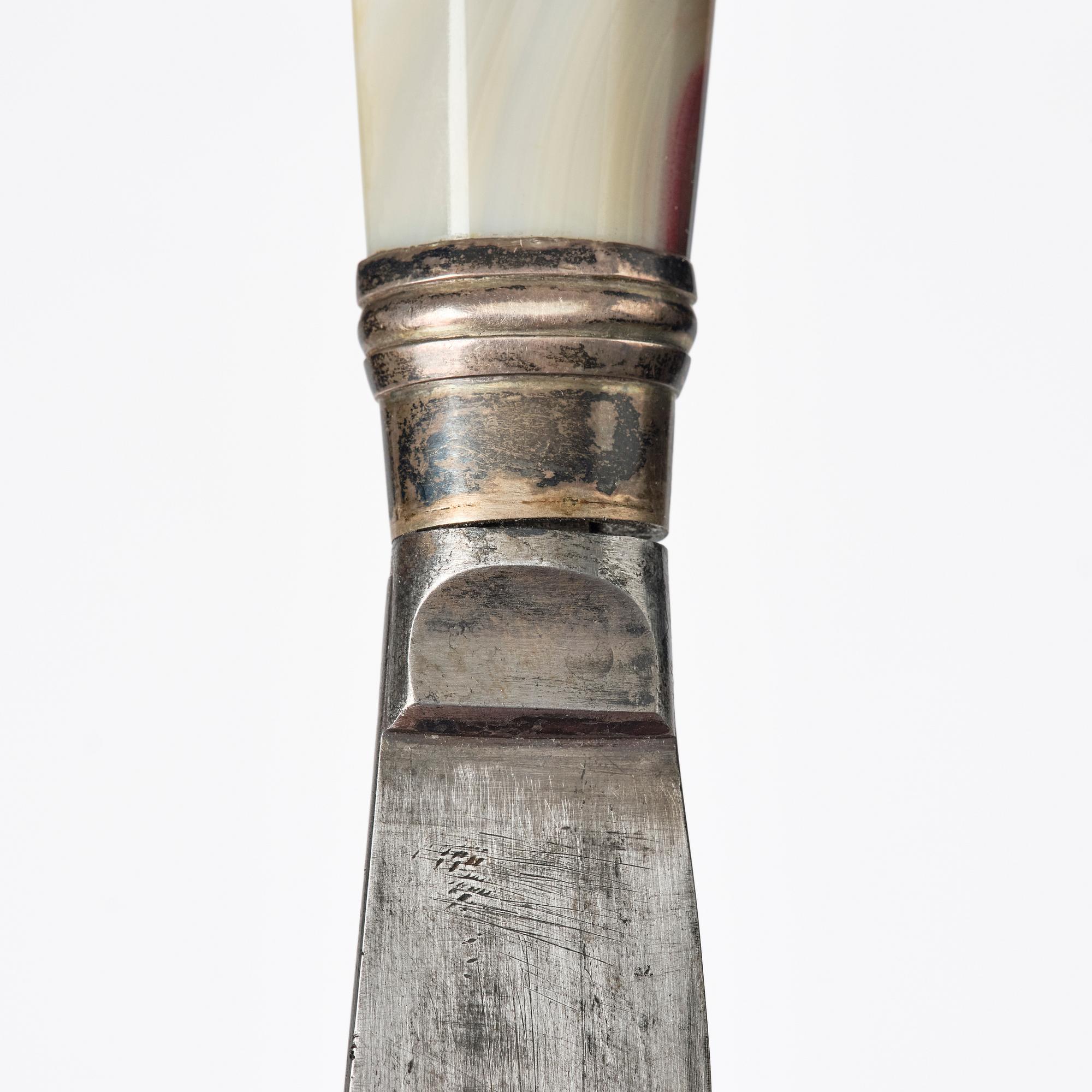A presumably German baroque agate and silver-moutned letter opener, early 18th century.