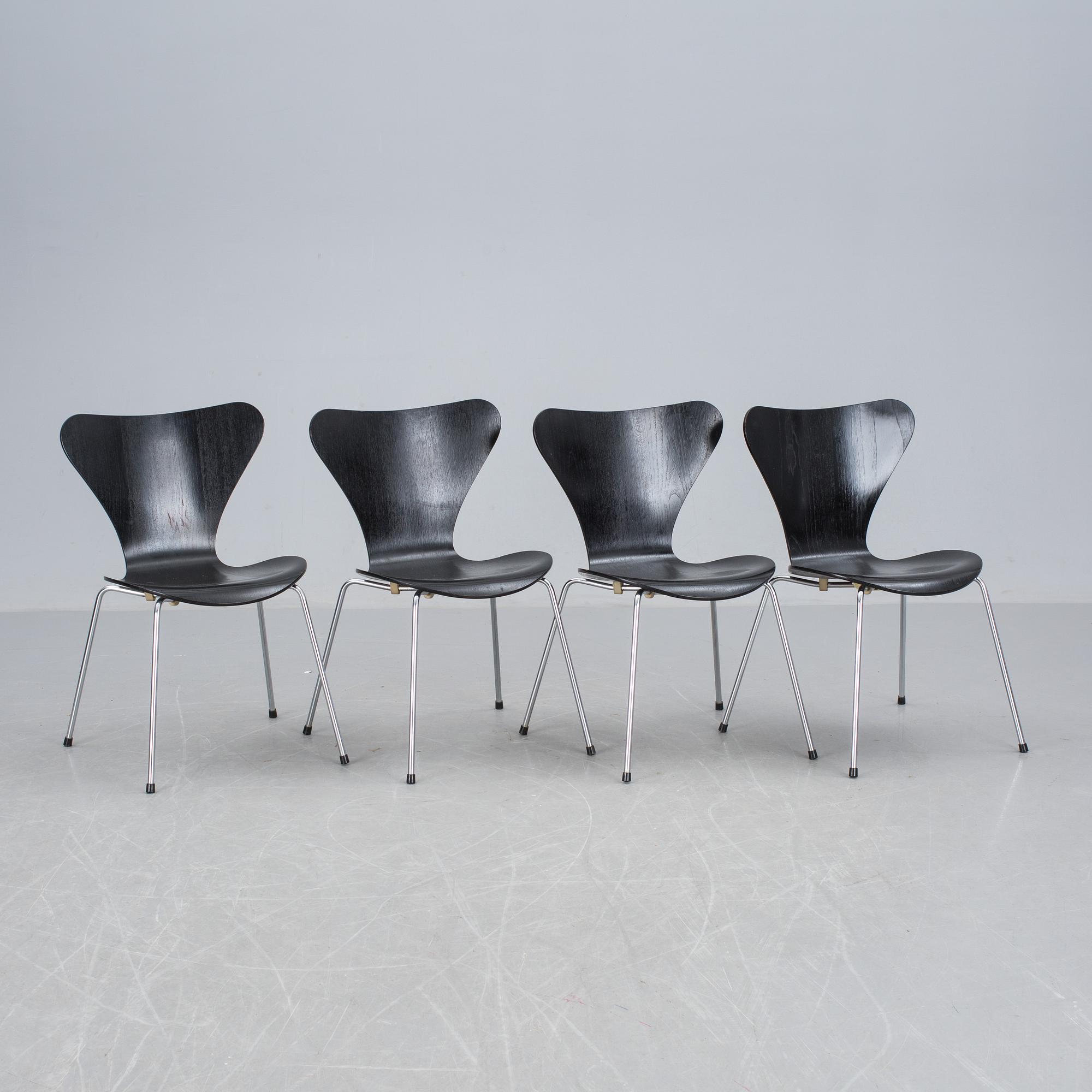 STOLAR, 4 st, "Sjuan", Arne Jacobsen, Fritz Hansen.