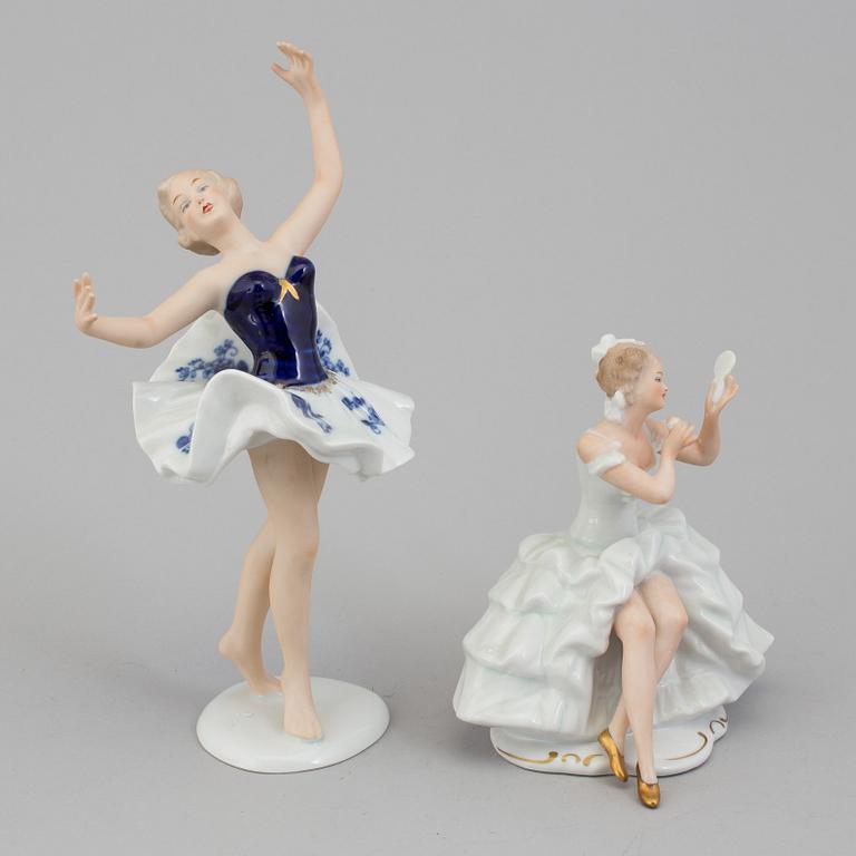 Two German Wallendorf porcelain figurines, first half of the 20th century.