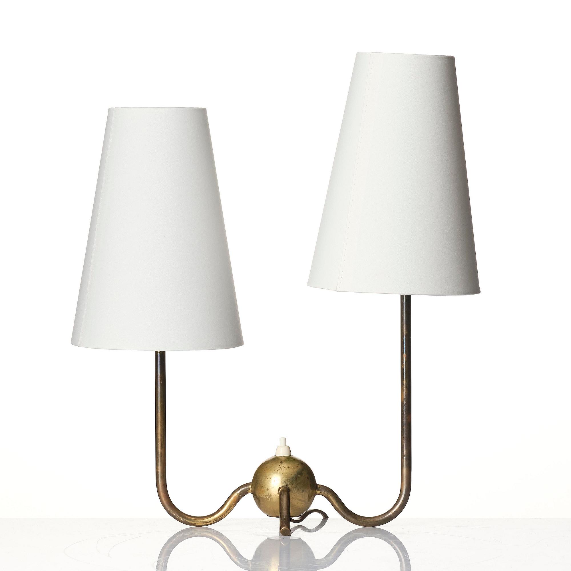 Harald Notini, bordslampa, modell "15439", Arvid Böhlmarks Lampfabrik, Stockholm, 1940-tal.