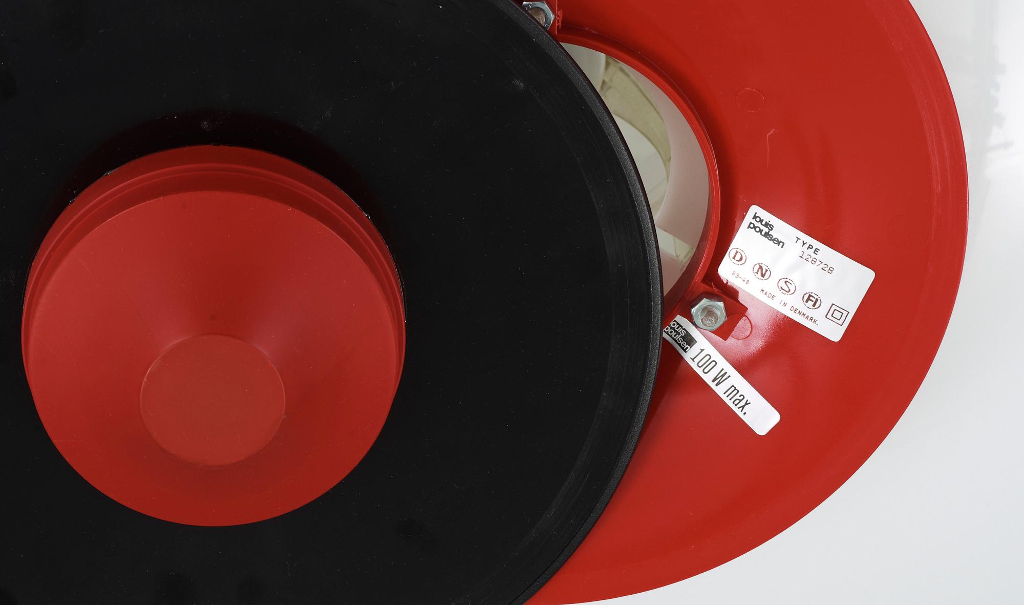 GOLVLAMPA, "PH 80", Poul Henningsen, Louis Poulsen, Danmark.