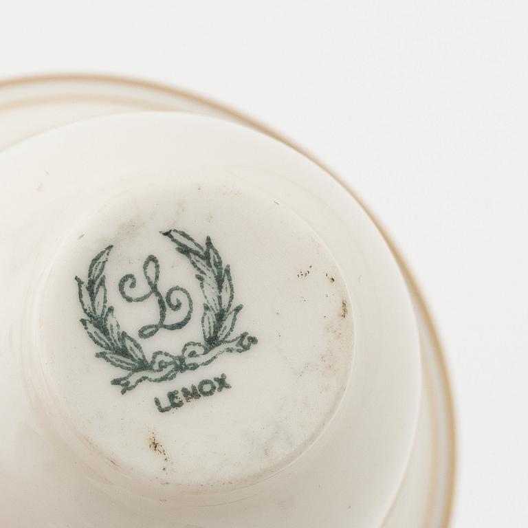 Demitassekoppar, 3st, samt ströare, ett par, porslin och silver, 5st, Birmingham, bl a 1906.