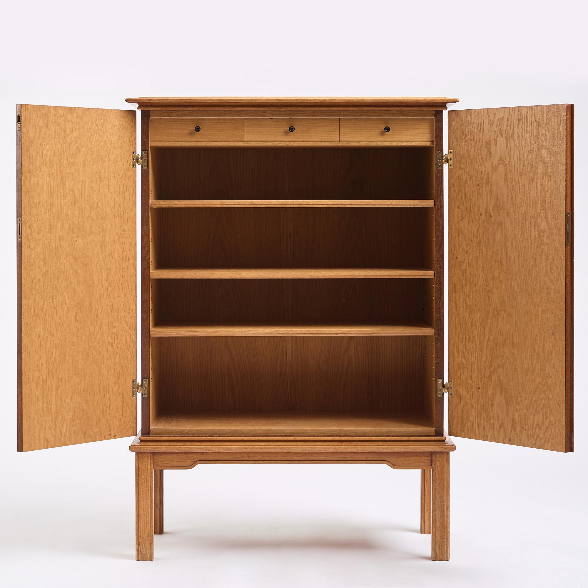 Oscar Nilsson, tillskrivet, skåp, Swedish Modern, 1940-tal.