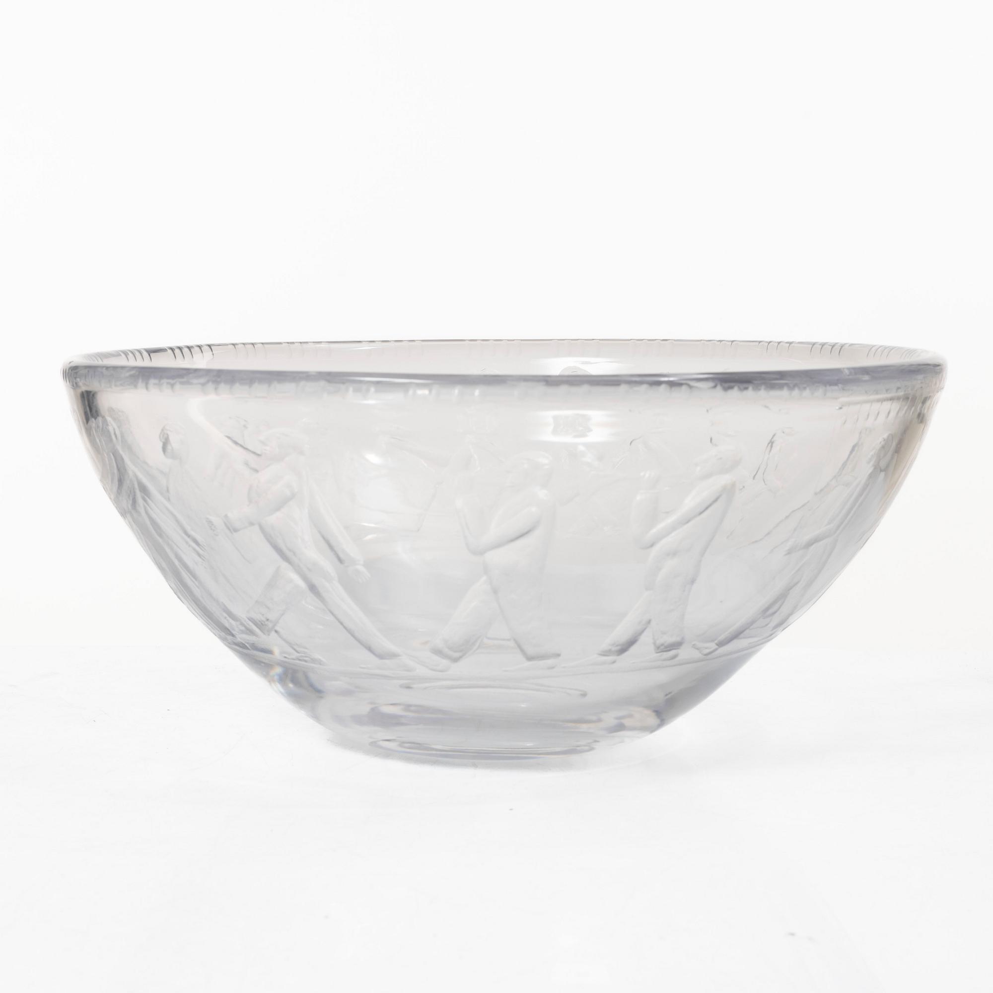 Erik Höglund, an engraved glass bowl "The Emperor's New Clothes", model H 838, Boda 1950s.