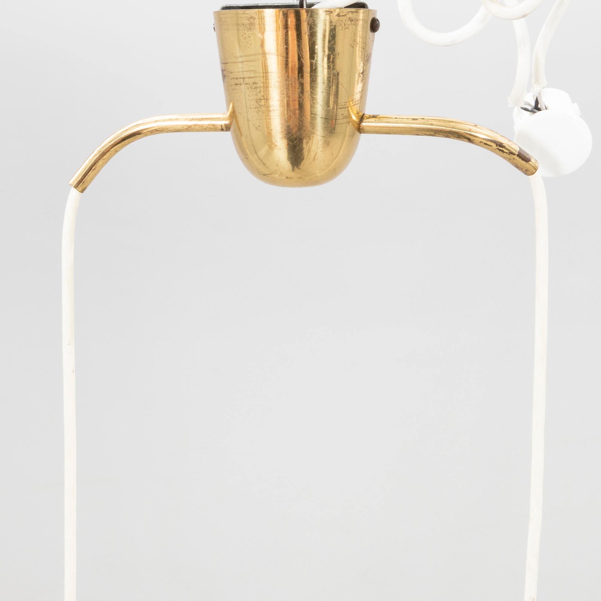 Mauri Almari, taklampa Finland 1900-talegts mitt/andra hälft.