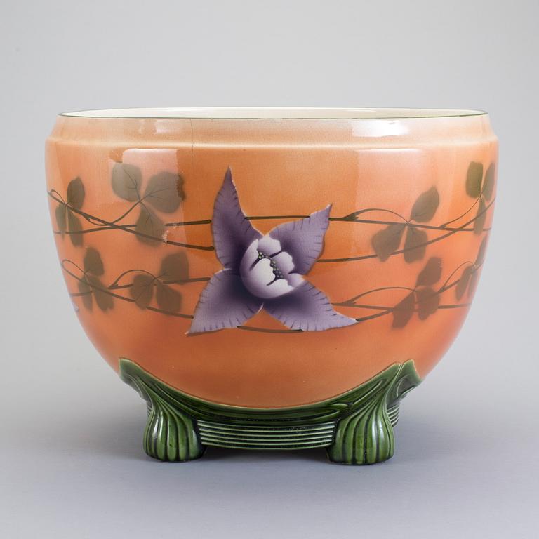 YTTERFODER, flintgods, Villeroy & Bosch, omkring sekelskiftet 1900.