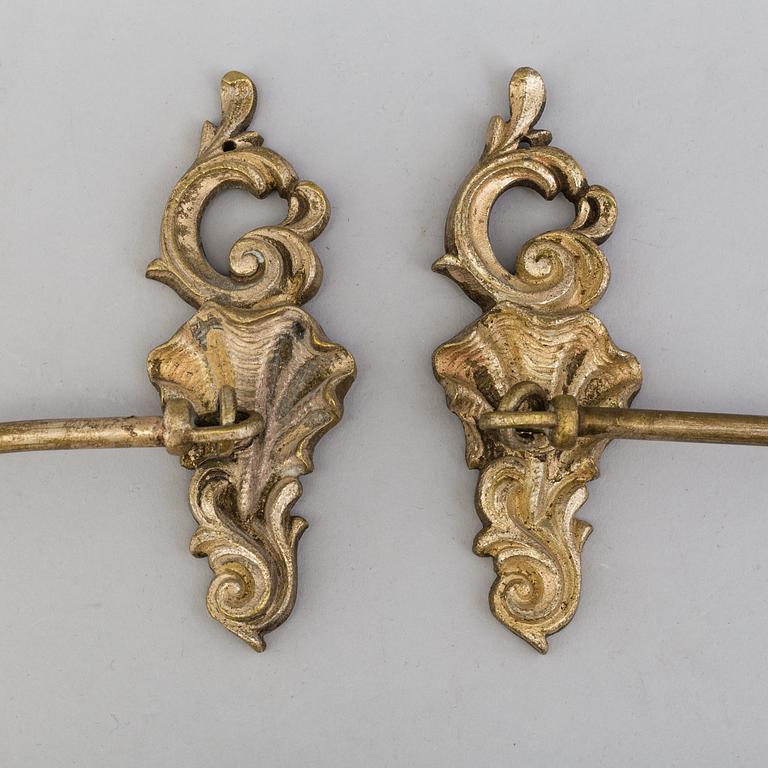 GARDINOMFÅNG, ett par, metall, rokoko-stil, 1900-tal.