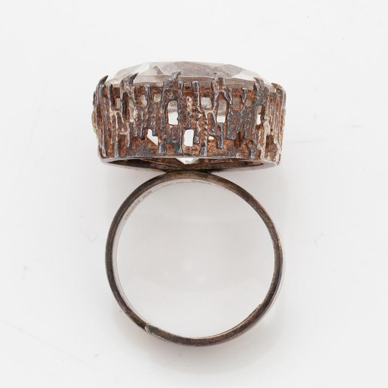 A Bengt Hallberg silver and rock crystal ring.