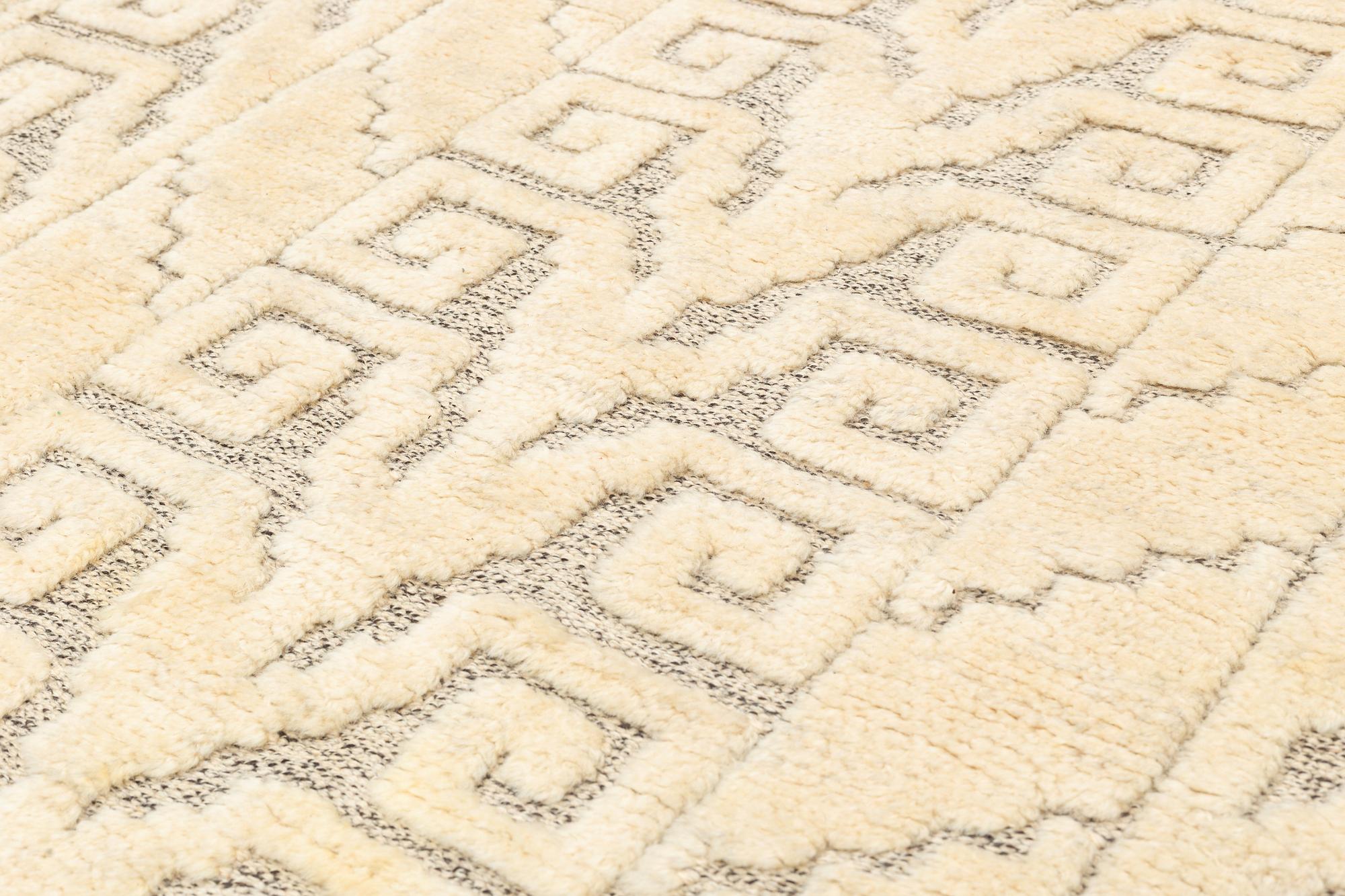 Märta Måås-Fjetterström, matta, "Vita spetsporten", reliefflossa, ca 270 x 164 cm, signerad AB MMF A.C.E. C 1962.