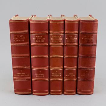 5 books,  "Svenskt Konstnärslexikon", Gösta Lilja (red), m.fl, Allhems förlag, Malmö, 1952-1967.