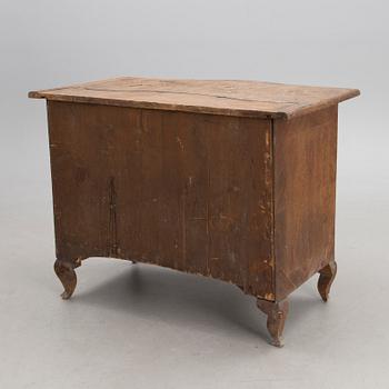 A CHEST OF DRAWERS, baroque 1760-60s.