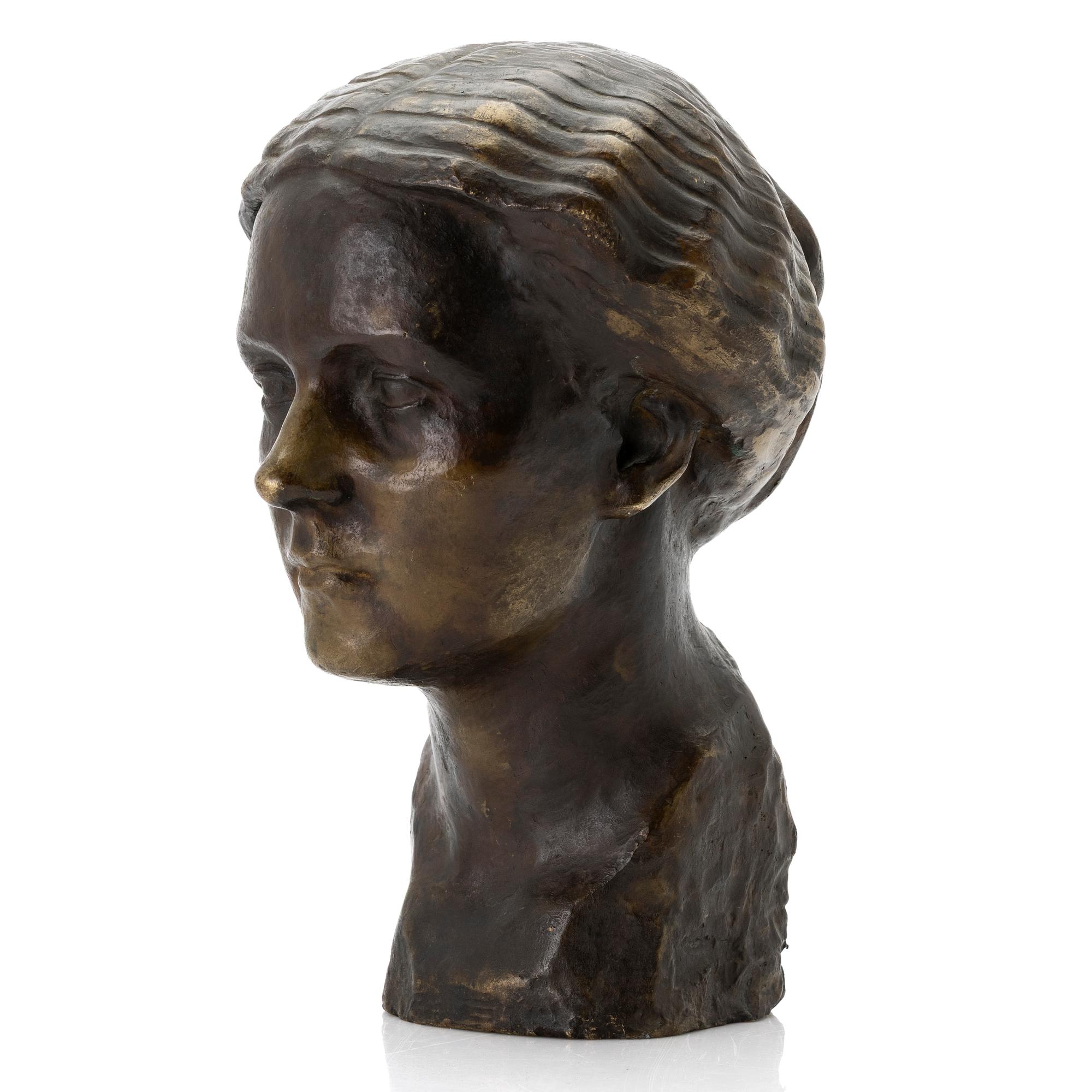 Ragnhild Schlyter, Bust.